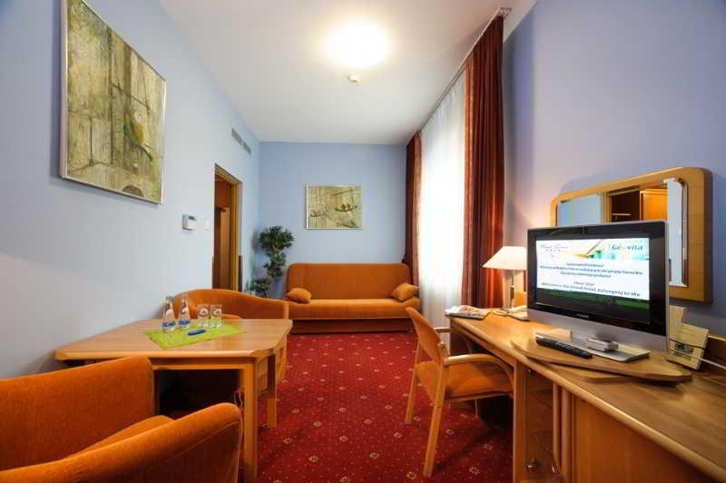 Hotel Orient Krakow Ngoại thất bức ảnh