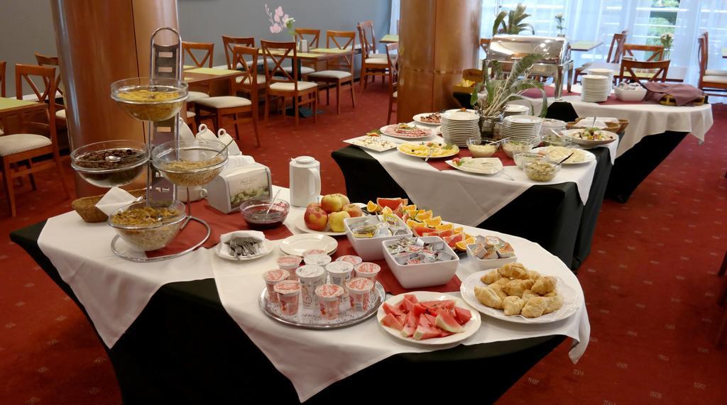 Hotel Orient Krakow Ngoại thất bức ảnh